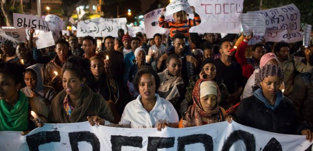 WAC supports the African asylum seekers <p>The Workers Advice Center (WAC-MAAN), which seeks justice for all, sees the courageous struggle of the African asylum seekers as an exemplary civic struggle and does all it can to assist, and believes theirs is an important battle in the fight against racism and discrimination.</p>